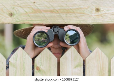 Looking Over the Fence Images, Stock Photos & Vectors | Shutterstock