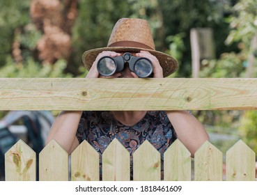 Looking Over the Fence Images, Stock Photos & Vectors | Shutterstock