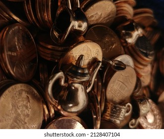 Current Lincoln Pennies With Miniature Doll House Tea Set Macro