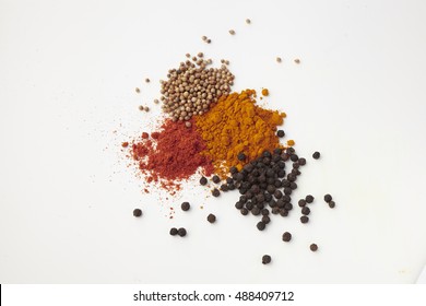 Curry Powder And Pepper