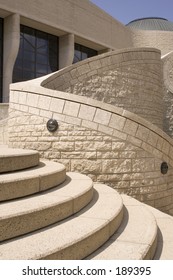 Curved Architecture At The Canadian Museum Of Civilization