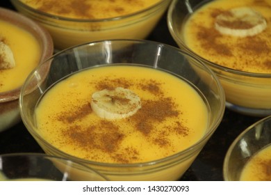 Custard With Cinammon And Banana