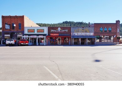 CUSTER, SD -7 NOV 2015- The Gold Rush Town Of Custer In The Black Hills Of South Dakota In Sioux Territory Is Next To The Crazy Horse Memorial Currently In Construction. 