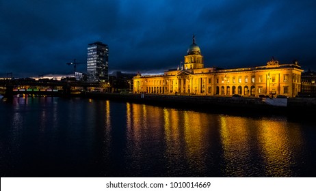 The Custom House, Dublin By Night