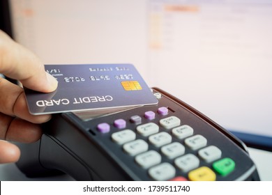 Customer Using Credit Cards (mock Up) For Payment To Owner At Counter Store,  Making Pay Through Nfc Technology, Paying With Contactless Card For Business Service Trade Concept