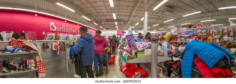 Customers In Winter Coats In A Line With A Full Cart To The Cashier Checkout In A Burlington Store, Holiday Shopping, Super-wide-angle, New York, Bronx, Bay Plaza, United States Of America, 11.05.2021