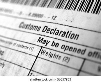 Customs declaration on a foreign packet parcel