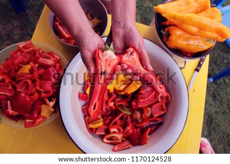 Cut the pepper. Сonservation of vegetables