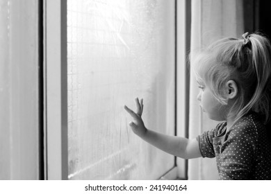 Cute 4 Years Old Girl Looking Stock Photo 241940164 | Shutterstock