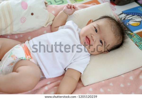 baby girl pampers