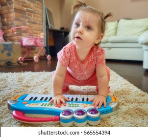 6,935 Toy piano Images, Stock Photos & Vectors | Shutterstock