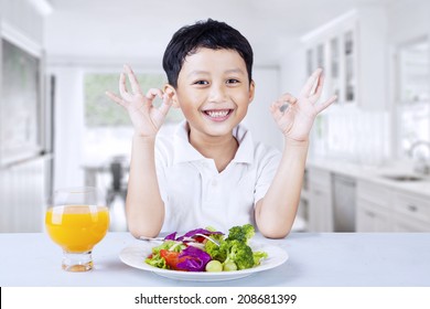 2,349 Indian Kids Eating Healthy Food Images, Stock Photos & Vectors ...