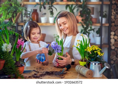 69,636 Garden mom Images, Stock Photos & Vectors | Shutterstock
