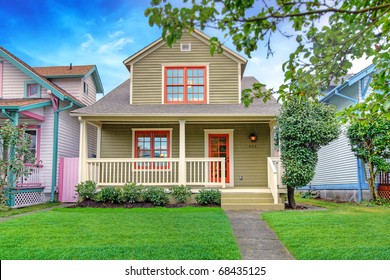 Cute Craftsman Style Small Green House. Tacoma, USA.