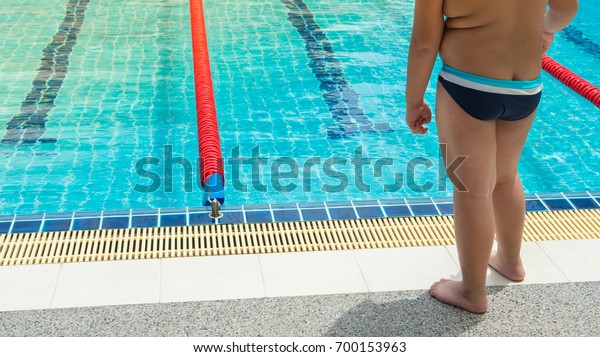 lose weight swimming