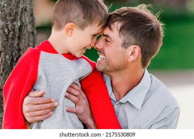 842 Father and son haircut Images, Stock Photos & Vectors | Shutterstock