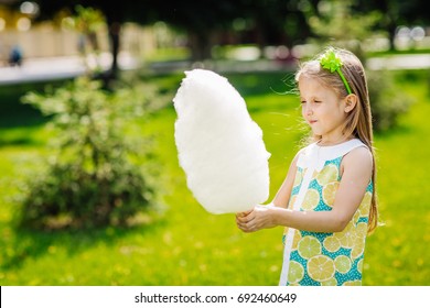 7,147 Cotton candy kid Images, Stock Photos & Vectors | Shutterstock