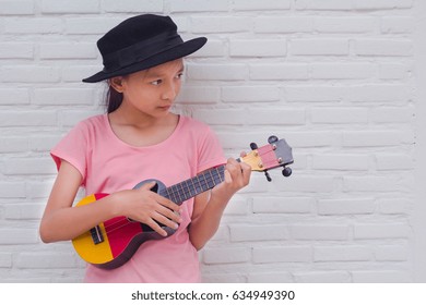 Cute Girl Play Guitar Vintage Style