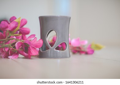 Cute Grey Wax Burner With Flowers