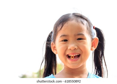 Cute Happy Little Girl Smiling Eating Stock Photo 618550892 | Shutterstock