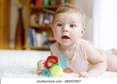 1,345 Baby grabbing toy Images, Stock Photos & Vectors | Shutterstock