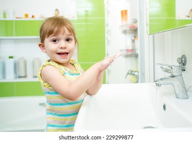 Cute Kid Girl Washing Bath Room Stock Photo 229299877 | Shutterstock