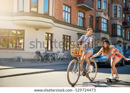 Foto Bild zwei hütchen Verkehr