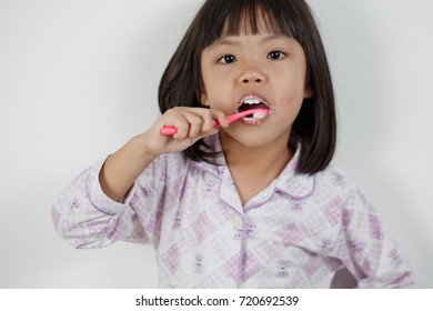 Cute Little Girl Brushing Her Teeth Stock Photo 1541505881 | Shutterstock
