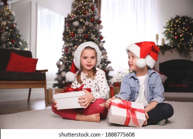 81,224 Kids sitting christmas Images, Stock Photos & Vectors | Shutterstock