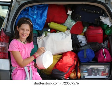 Cute Little Girl Loads Bags Trunk Stock Photo 723589576 | Shutterstock