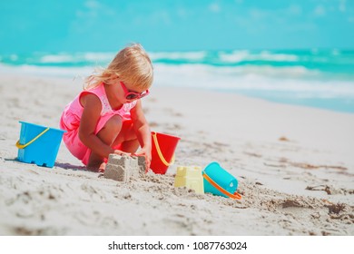 Cute Little Girl Play Sand On Stock Photo 1013873239 | Shutterstock