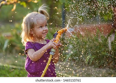 4,517 Little girl wet fountain Images, Stock Photos & Vectors ...