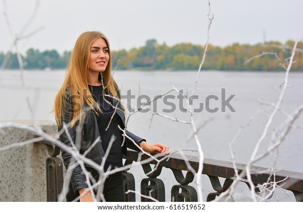 Cute Pretty Blonde Hair Young Girl Stock Photo Edit Now 616519652