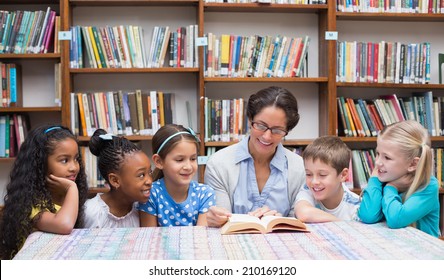 35,516 Teachers reading to children Images, Stock Photos & Vectors ...