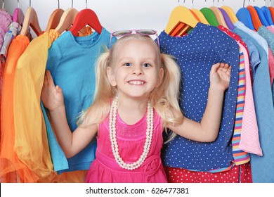 18,554 Kid hanging clothes Images, Stock Photos & Vectors | Shutterstock