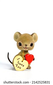 Cute Vintage Mouse Bobblehead Toy Holding A Big Red Heart And An I Love You Sign. Isolated On White Background With Space For Copy Text. 