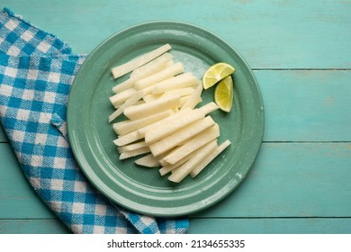 Cutted Mexican Yam Bean Also Called Jicama