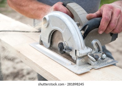 Cutting Wood Hand Power Saw