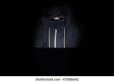 12,208 Hooded man computer Images, Stock Photos & Vectors | Shutterstock