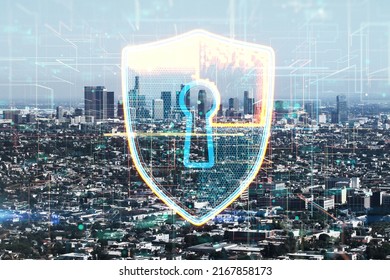 Cybersicherheit und Datenschutz-Konzept mit digitalem Schild und Schlüsselloch im Innern einer Ikone auf megapolischem Skyline-Hintergrund in der Stadt, Doppelbelichtung