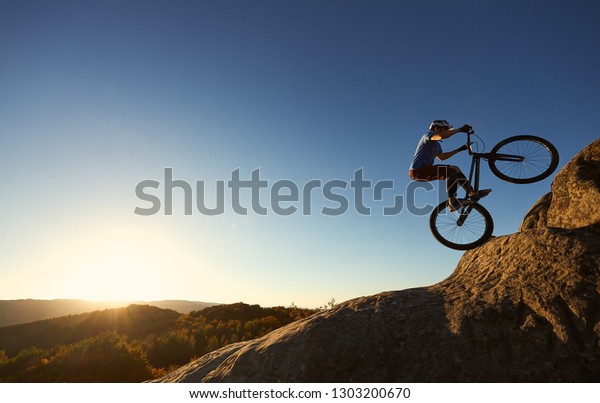 putting back wheel on mountain bike