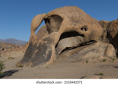 Cyclops Arch In Alabama Hills California