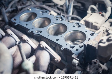Cylinder Head Gasket Replacement In Car Service