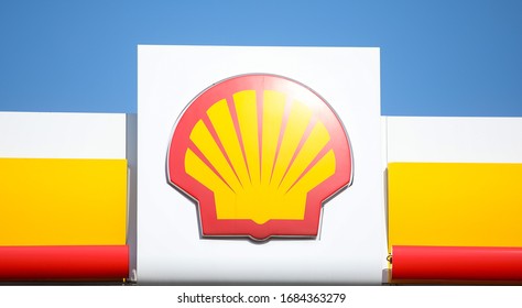 Czestochowa, Poland, Silesia -17 March 2020: SHELL Gas Station, Shell Logo Advertisment, Gas Pump, SHELL V- POWER Fuel, SHELL FuelSave