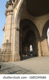 D source design gallery on gateway of india mumbai