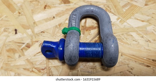 D Type Shackle Designed For Lifting Operation 