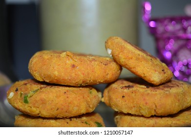 Daal Kebab: Chana daal (black gram split daal without the cover), rich in proteins and several micronutrients.