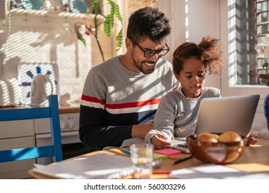 Dad Daughter Using Computer Together Home Stock Photo 560303296 ...