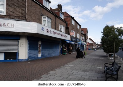 Dagenham, London, UK, October, 15, 2021, The Local Shopping High Street At Becontree Avenue In Dagenham, East London, UK