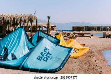 Dahab, Sinai, Egypt 11 11 2021: Blue Lagoon Kite Surfing Spot Near Red Sea Dahab Sinai Egypt